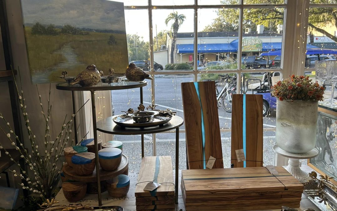 Simons Gallery Gifts & Antiques: Your Destination for Unique Finds on Saint Simons Island